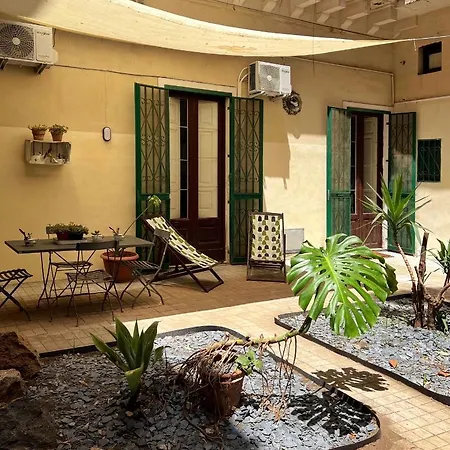 Penzion Saranton House