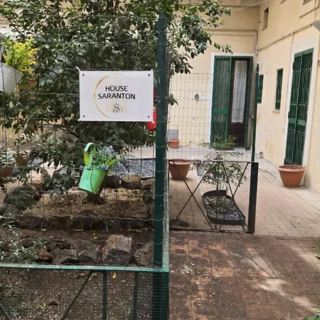 Saranton House Penzion *