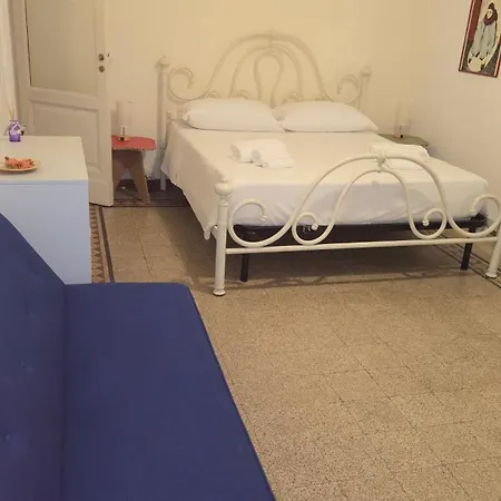 Saranton House Penzion Katánie